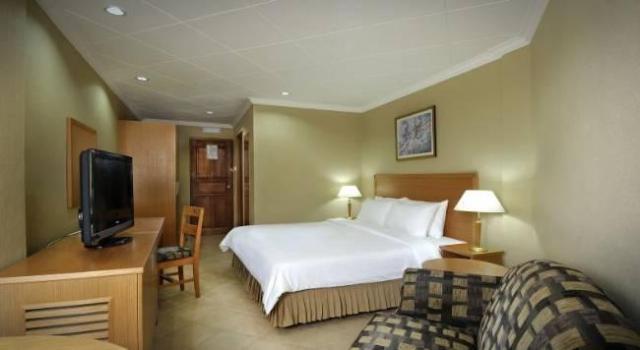 Berjaya Beau Vallon Bay Resort Casino Standard Room Interior.jp