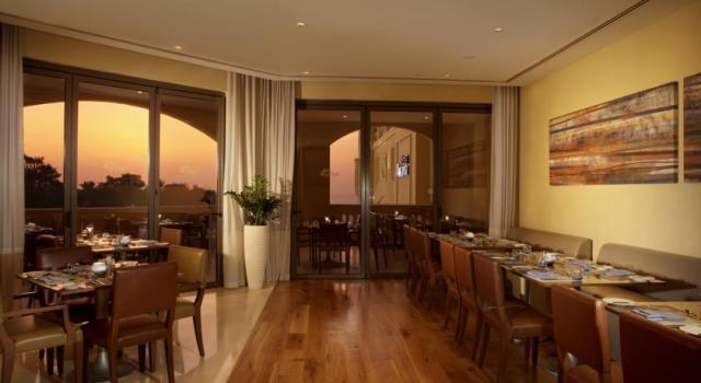 Amwaj Rotana Jumeirah Beach