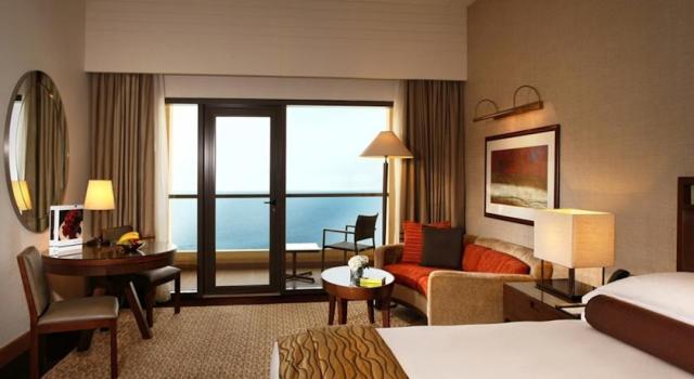 Amwaj Rotana Jumeirah Beach