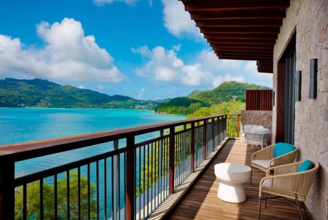 Cliff House One Bedroom Suite Balcony.jpg