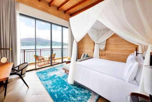 Two Double beds Premium Room with Ocean View 2.jpg