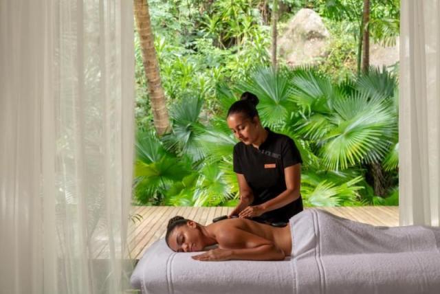 Anantara Spa Hot Stone Massage.jpg