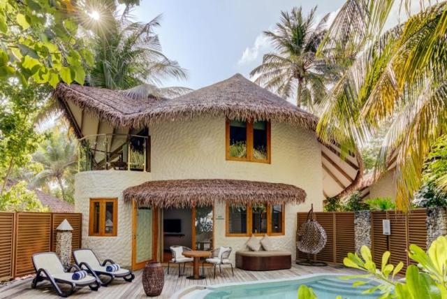 Beach Suite with pool.jpg