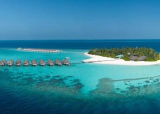 Angaga Island Resort