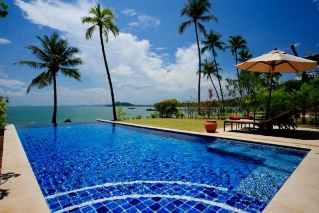 Barcelo Coconut Island