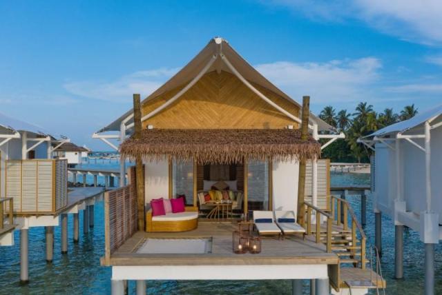 Water Bungalow Exterior2.jpg