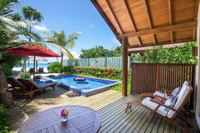 RFR Deluxe Beach Pool Villa (4)(4).jpg