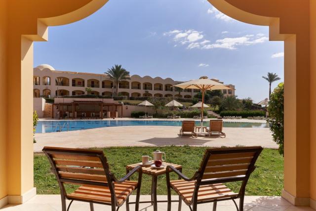Mosaique Beach Resort Taba Heights