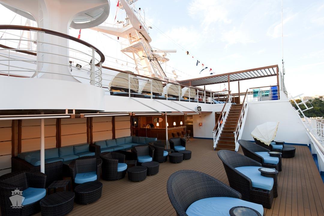 Carnival Dream