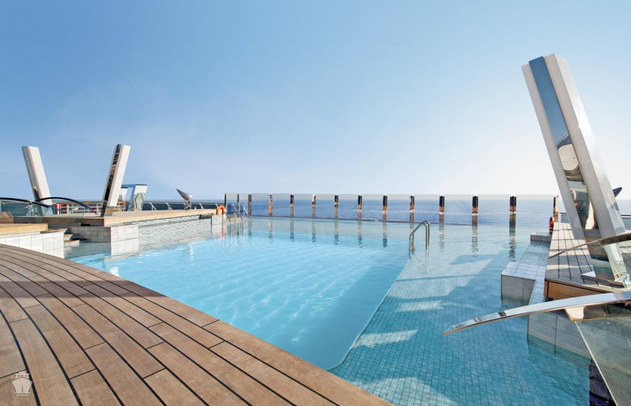 MSC Divina