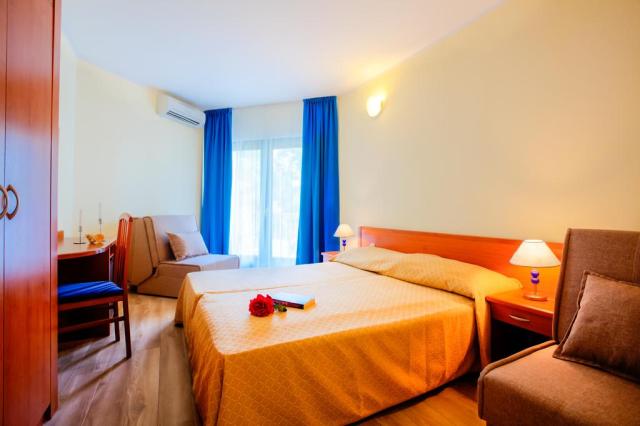 Hotel CENTINERA ***