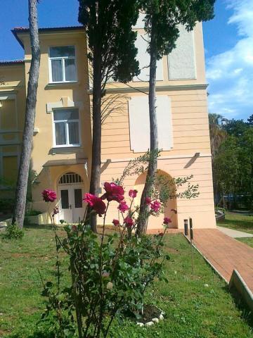 Hotel VILA RUŽICA ***