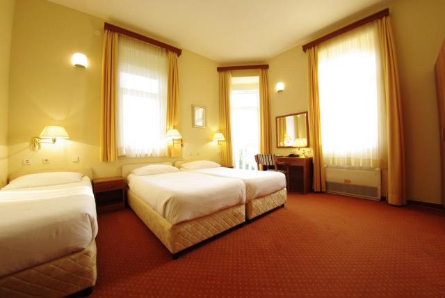 Hotel VILA RUŽICA ***