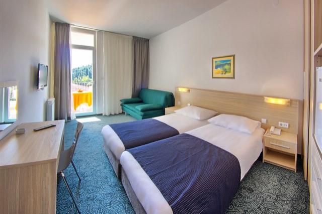 Hotel MEDENA ***
