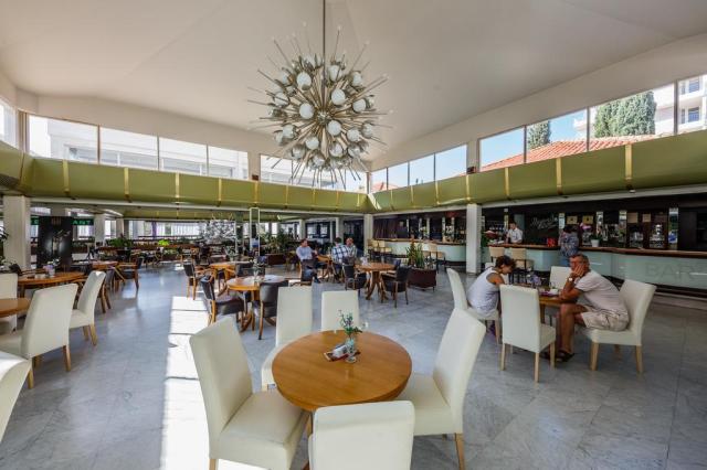 Hotel MEDENA ***