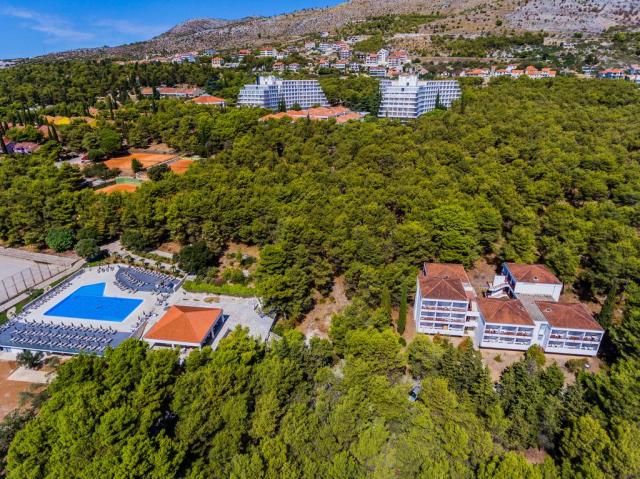 Hotel MEDENA ***