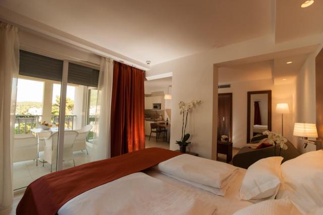 Aparthotel MIRAMARE ****