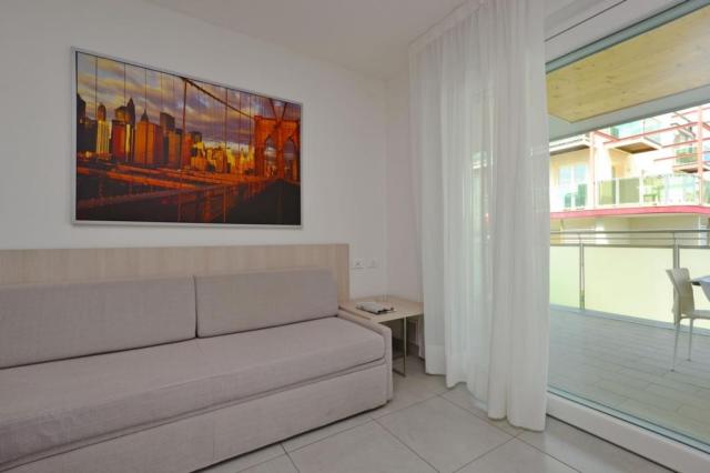 Izba:  APT C8