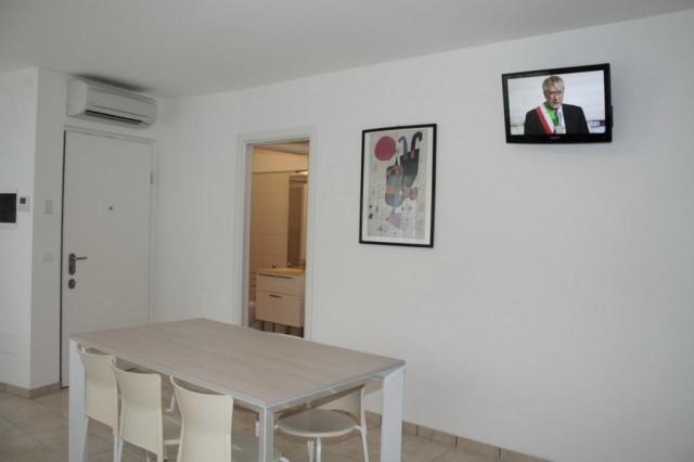 Izba:  APT C7