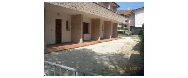 Izba:  APT B 3+1