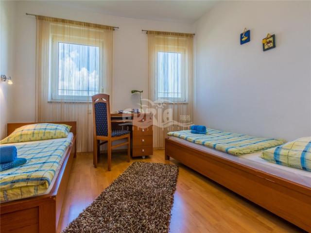 Izba:  APT 4+1