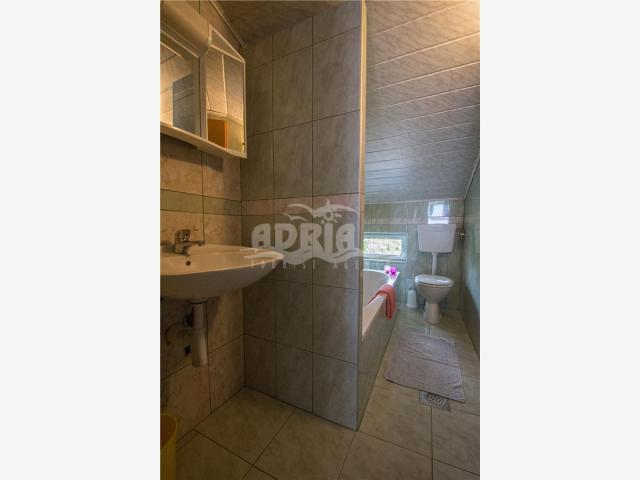 Izba:  APT 8+2