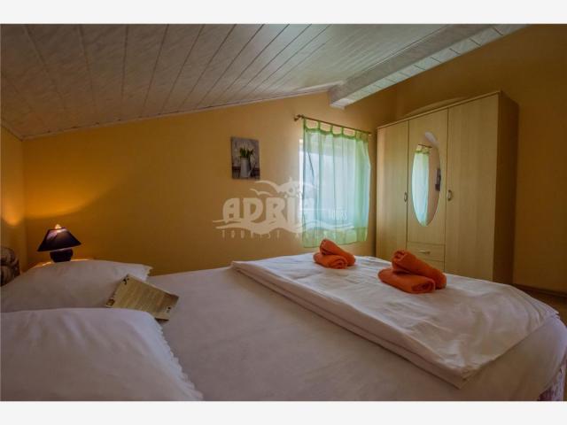 Izba:  APT 8+2