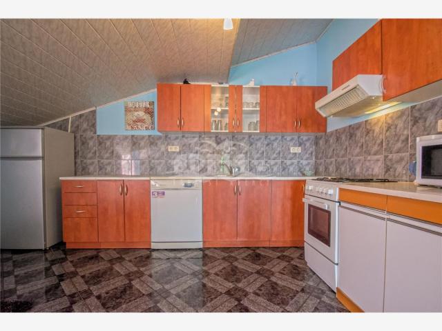 Izba:  APT 8+2
