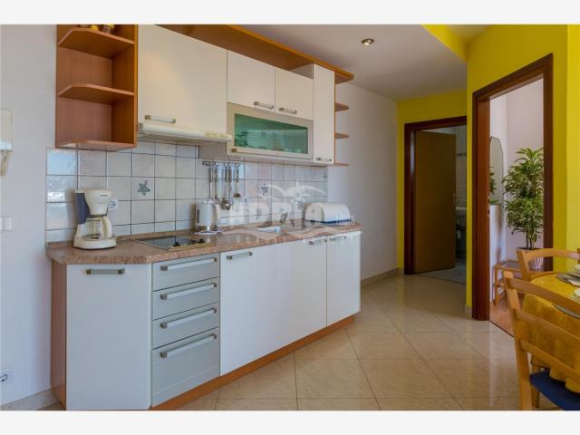 Izba:  APT 2+2