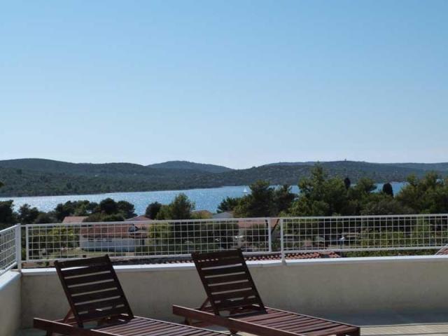 Vila ŠENI ***
