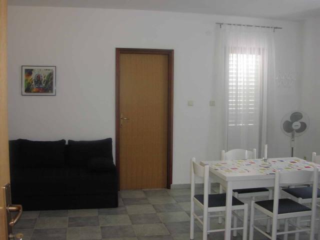 Izba:  APT 2+2