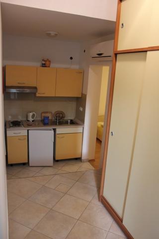 Izba:  APT 4
