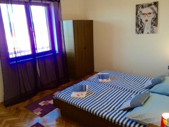 Vila JAKOV ***