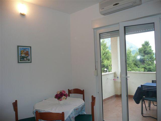 Izba:  APT 4