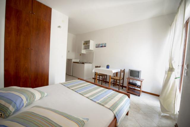 Izba:  APT 2