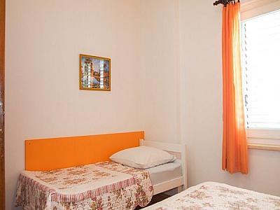 Izba:  APT 3+2