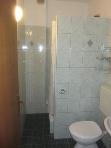 Izba:  APT 4