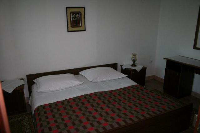 Izba:  APT 3