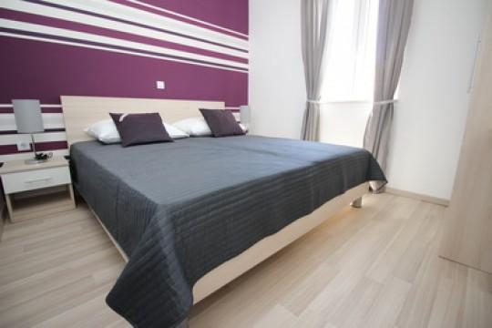 Izba:  APT 2