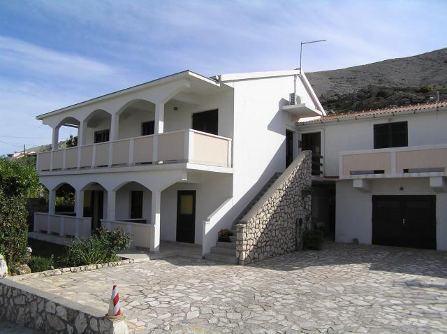 Vila HERENDA ***
