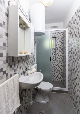 Izba:  APT 2+1 prízemie