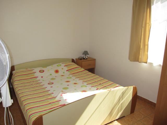 Izba:  APT 4