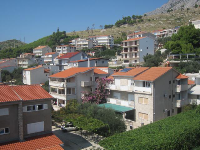 Vila MIRNA ***