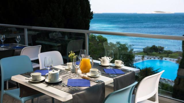 Hotel ASTAREA ***