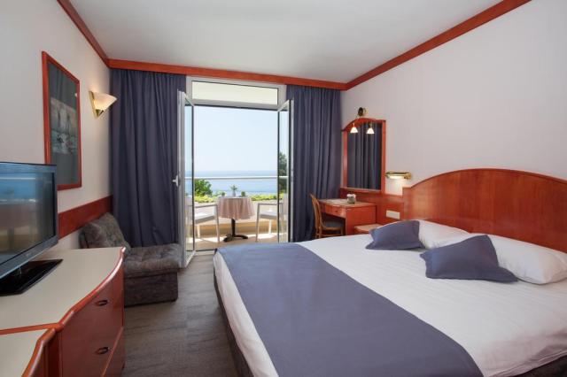 Hotel ASTAREA ***