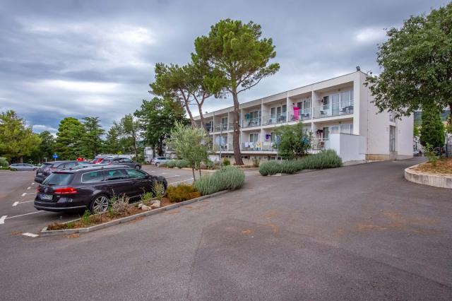 Hotel a Depandansy Slaven ***