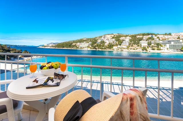 Hotel VIS ***