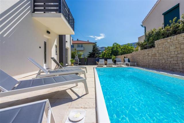Vila Ketrin****