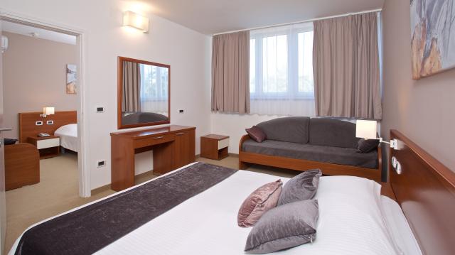 Hotel Arena Hotel HOLIDAY ***