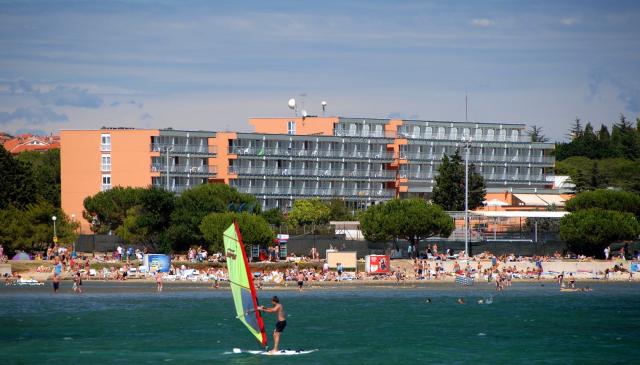 Hotel Arena Hotel HOLIDAY ***